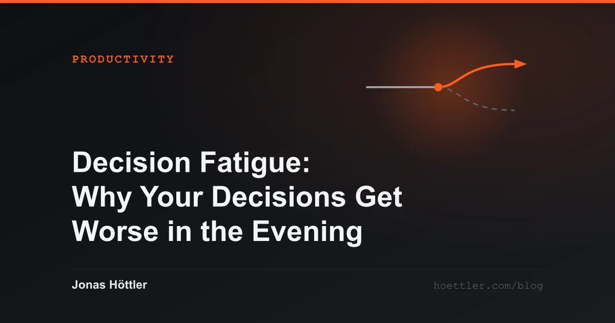 A path that splits, with only one branch carried on as the cover image for the article „Decision Fatigue: Why Your Decisions Get Worse in the Evening“