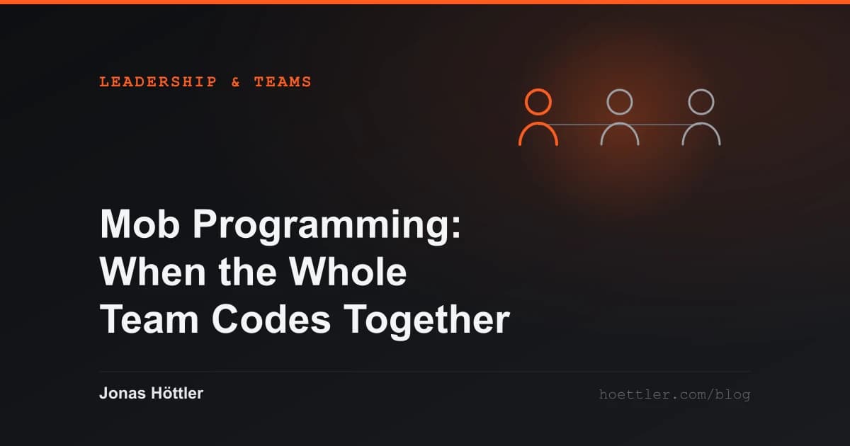 Three abstract figures side by side, one highlighted as the cover image for the article „Mob Programming: When the Whole Team Codes Together“